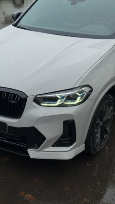 BMW X3 в цветном полиуретане — оклейка Тип Топ